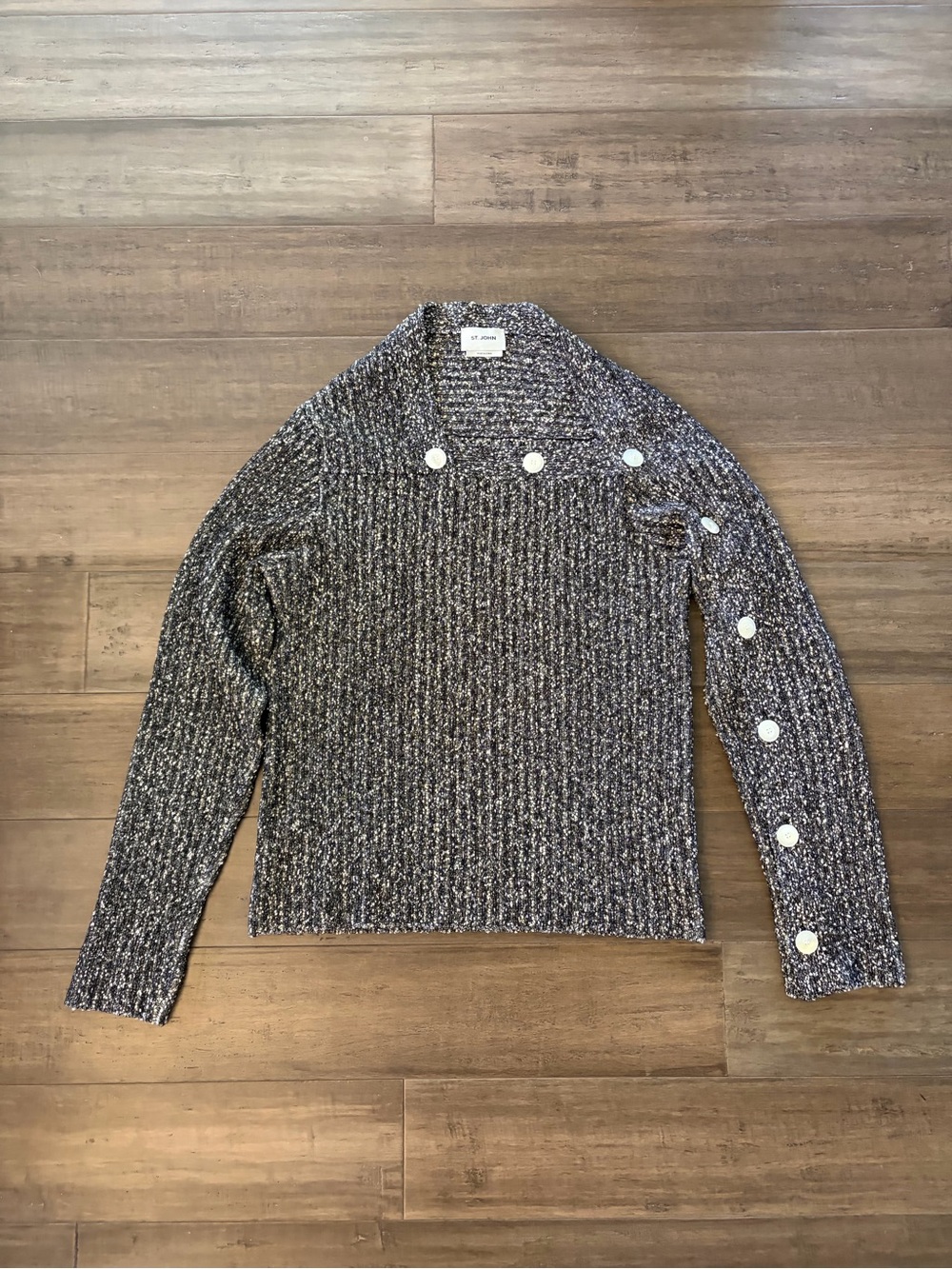 St. John Chunky Knit Button-Accent Sweater in Marled Charcoal XL